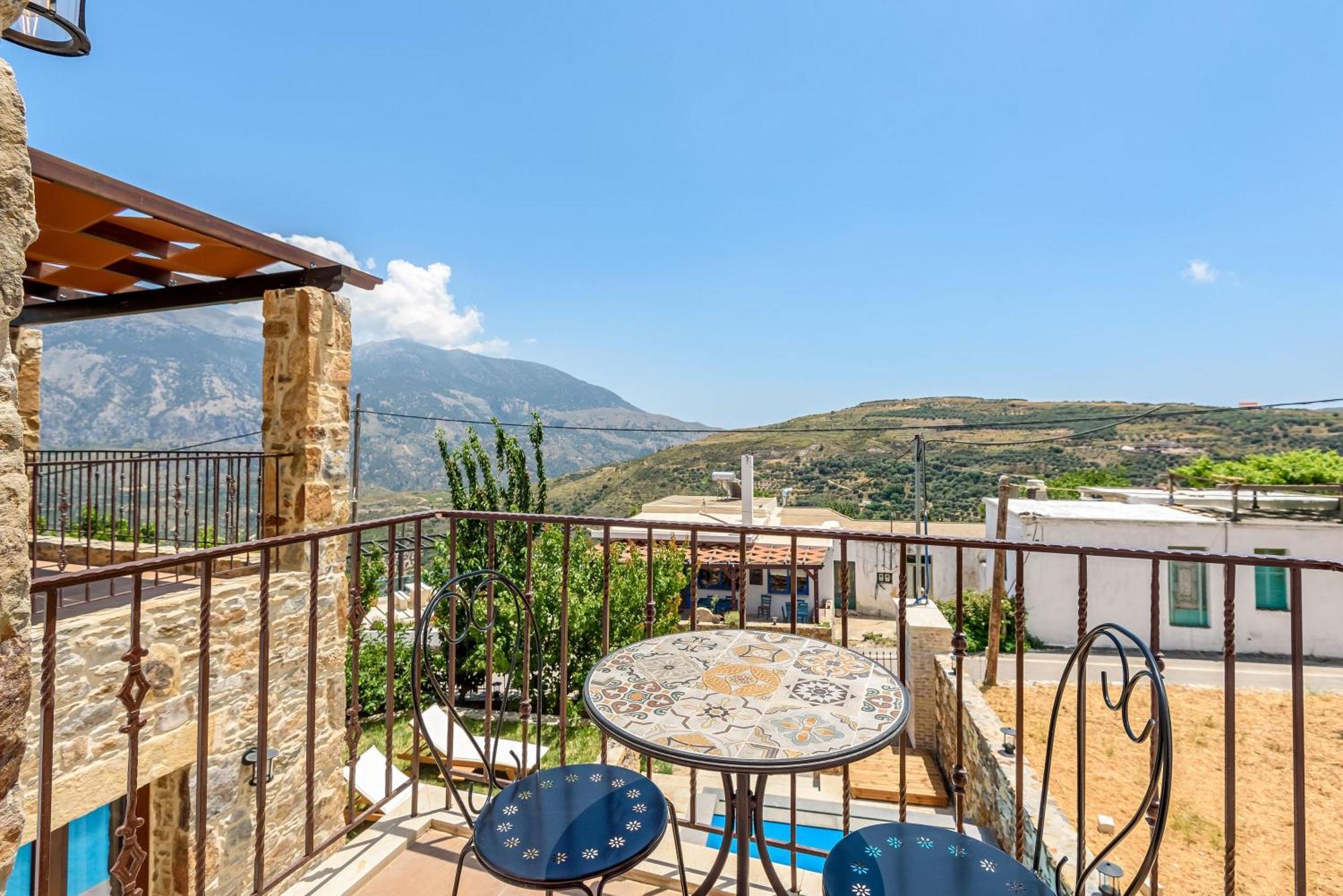 Minos Country Living Apartments Agriles Esterno foto