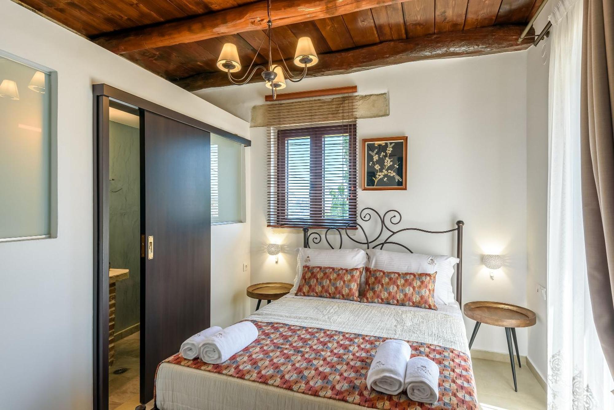 Minos Country Living Apartments Agriles Esterno foto