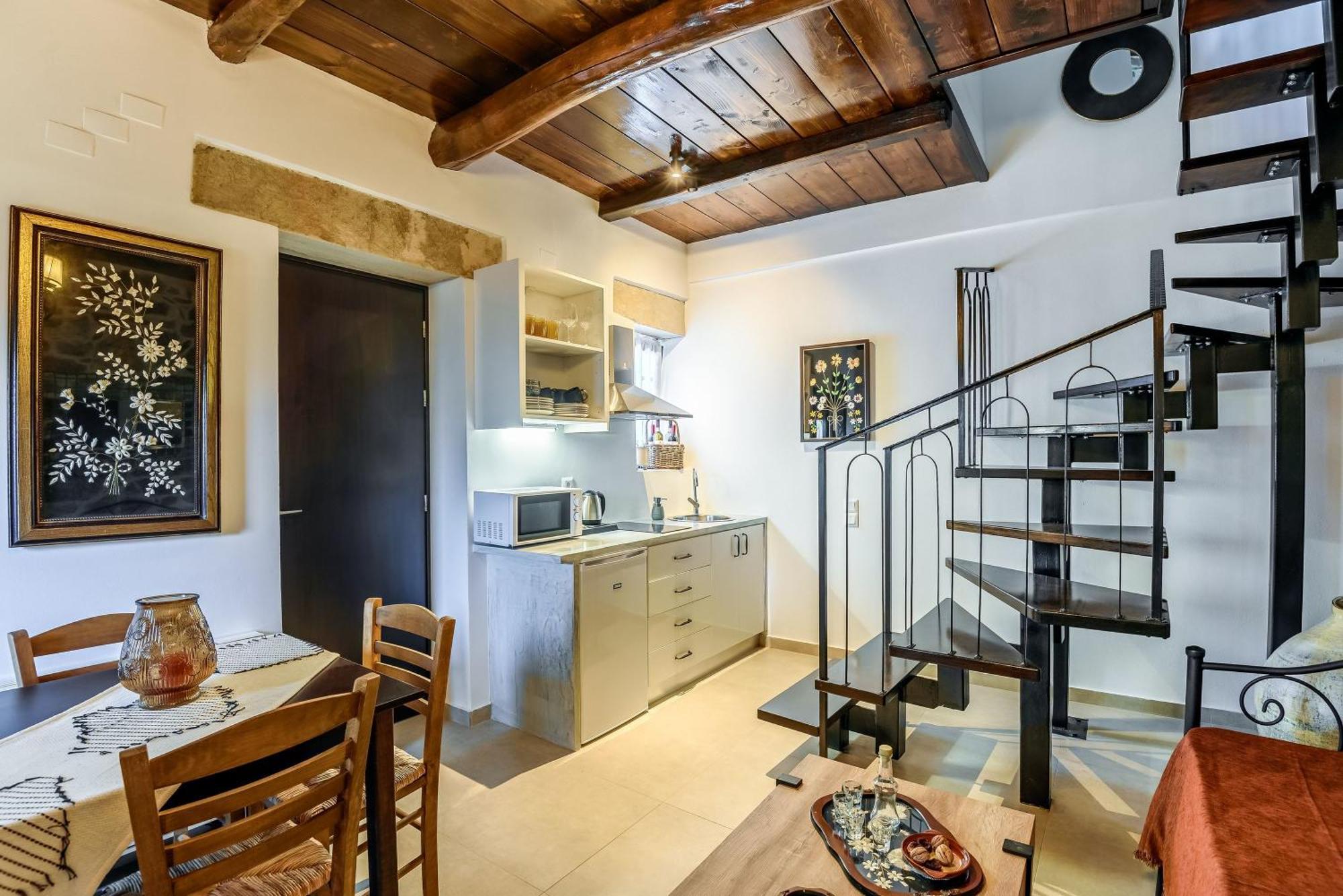 Minos Country Living Apartments Agriles Esterno foto