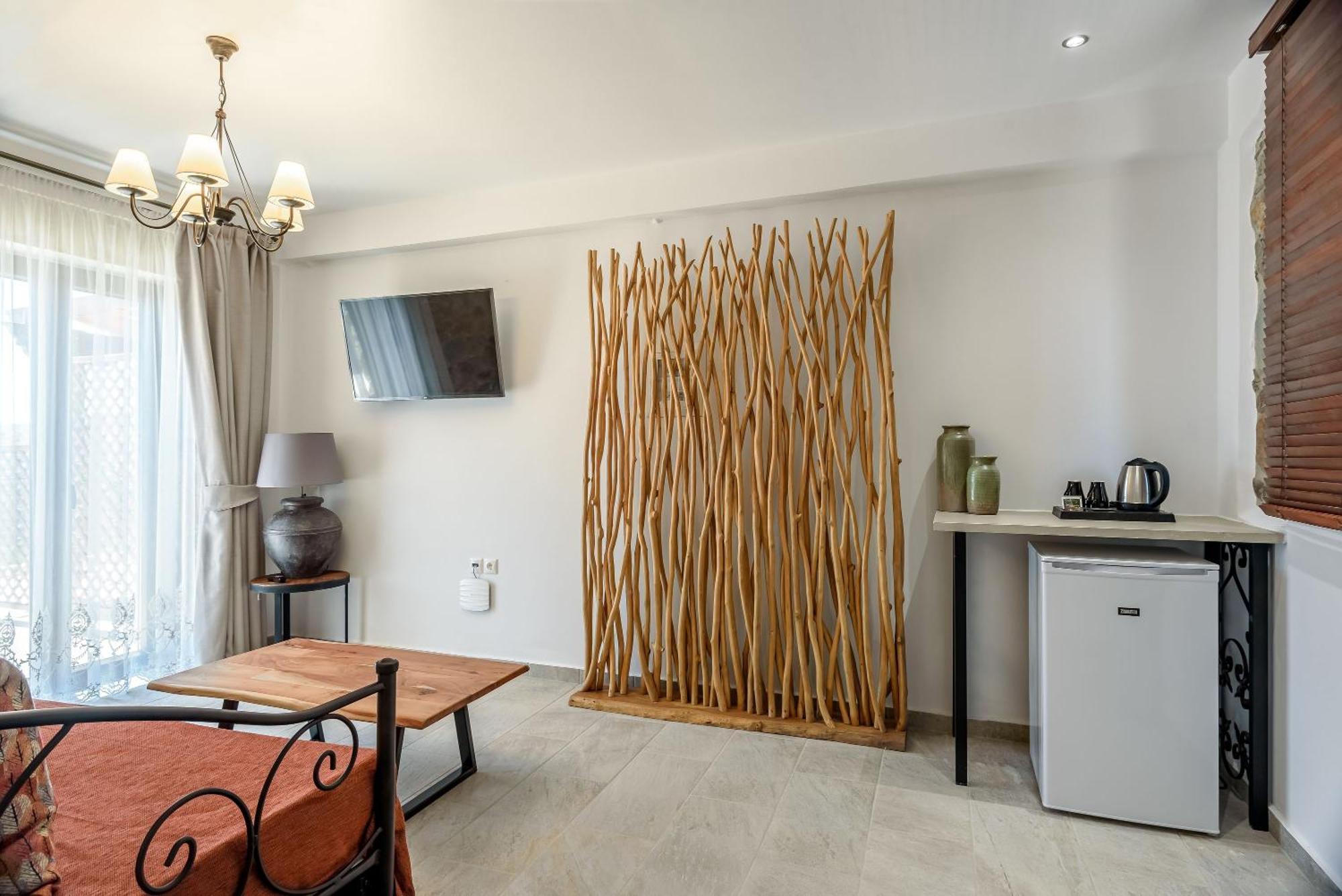 Minos Country Living Apartments Agriles Esterno foto