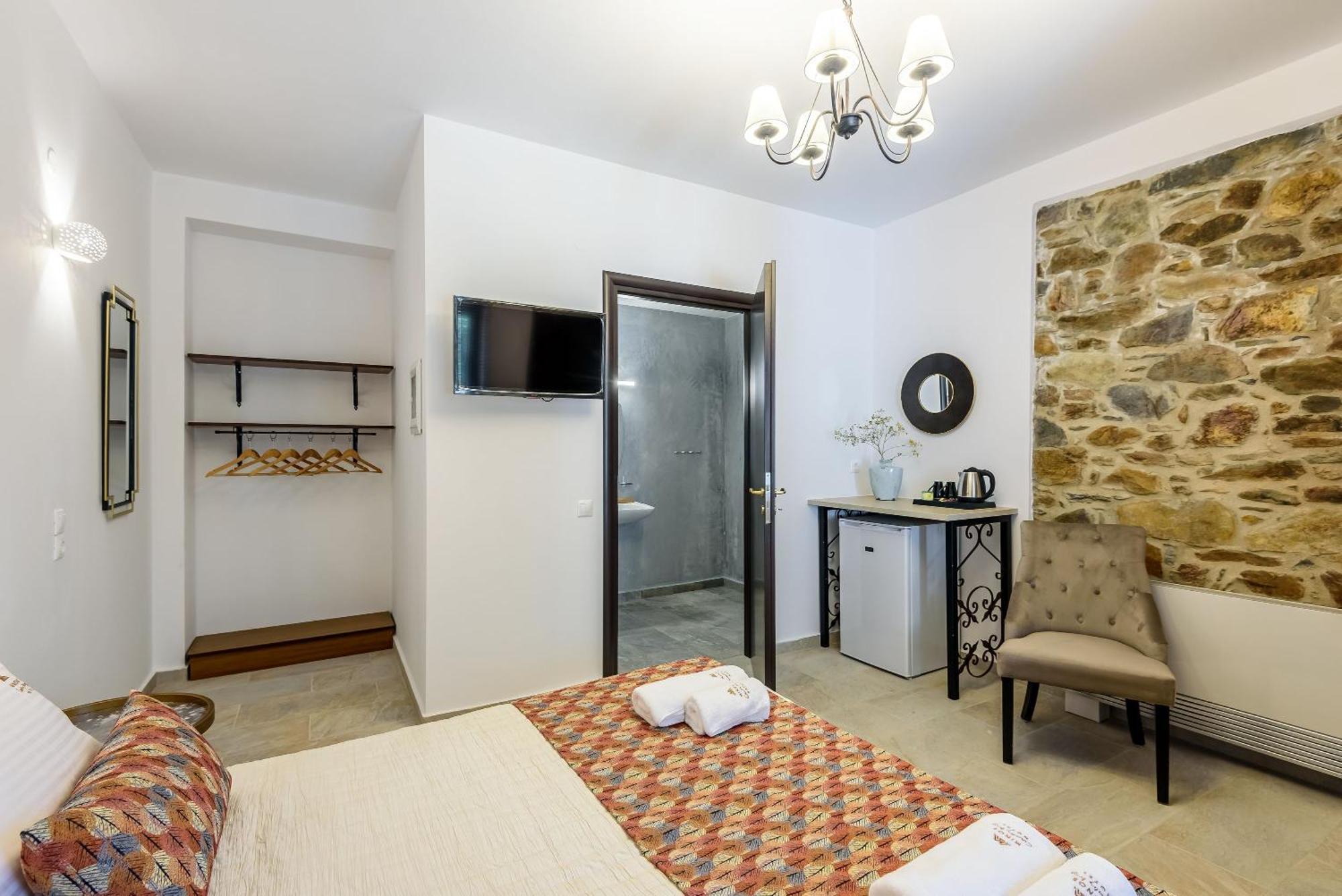 Minos Country Living Apartments Agriles Esterno foto